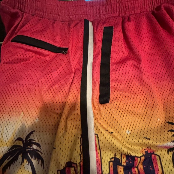 ROLLING LOUD AUTHENTIC ON COURT FLYER SHORTS - Picture 6 of 9